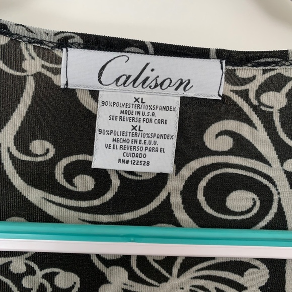 Women’s Black and White Swirls Coverup Duster Cardigan - Picture 2 of 6